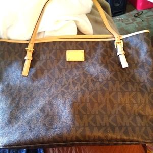 Michael Kors purse